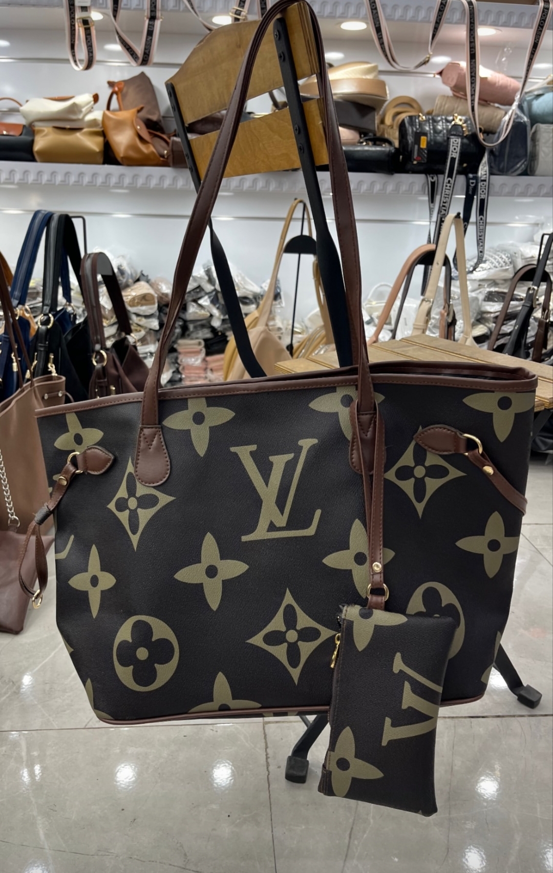 بگ Lv